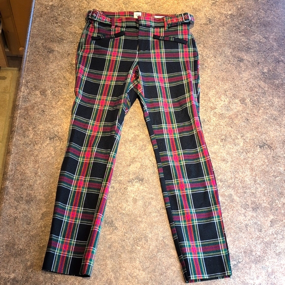 GAP Pants - Gap Plaid ankle pants